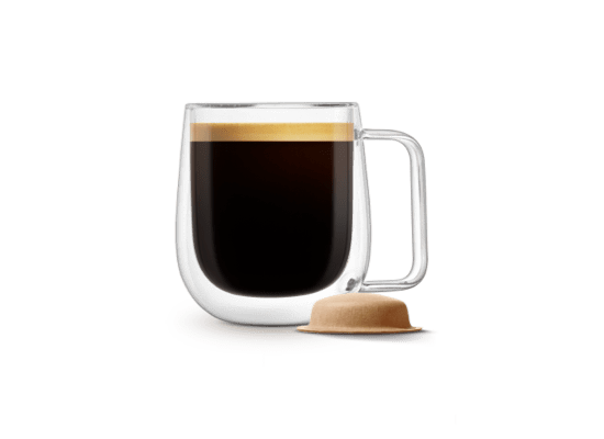 롱 사이즈 커피와 캡슐